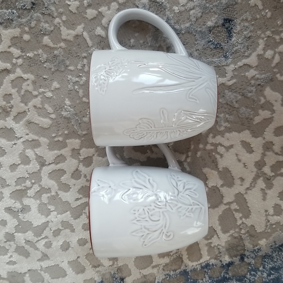 2 Pier 1 coffee \ tea mugs White with embossed design - Picture 2 of 7